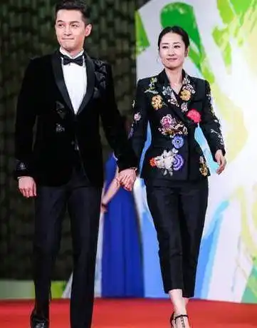 但是跟丈夫过了7年之后,选择了分手,女儿的抚养权也都给了刘敏涛