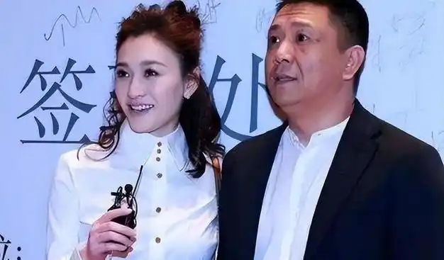 李小冉,感情经历挫折后,最终收获爱情|鄢颇|陈坤|梅婷|孙东海_网易