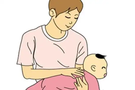 新生儿怎么拍嗝最有效的三个方法 真的管用!(2)