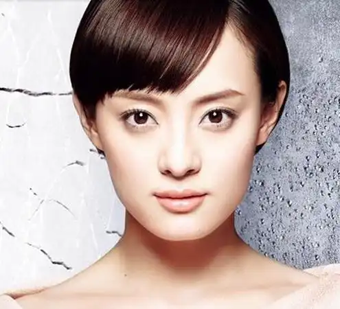 基础保湿打造气质美肌 不再羡慕代言人