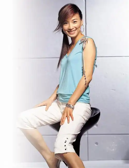 青春照相馆张庭珍贵旧照酒窝美女楚楚动人