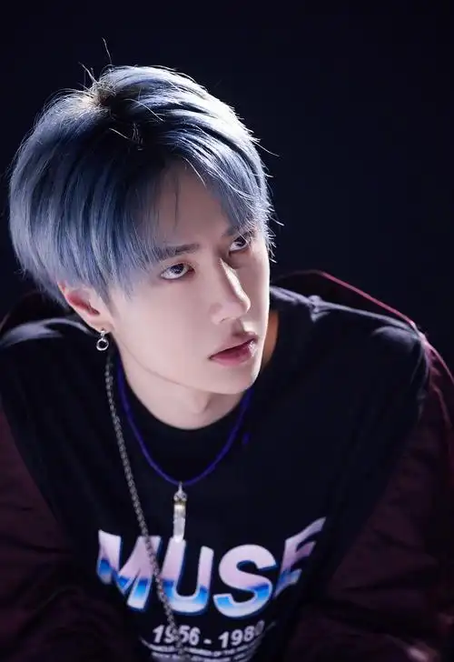 王一博:希望你们也能像我想做到的那样,一直做自.