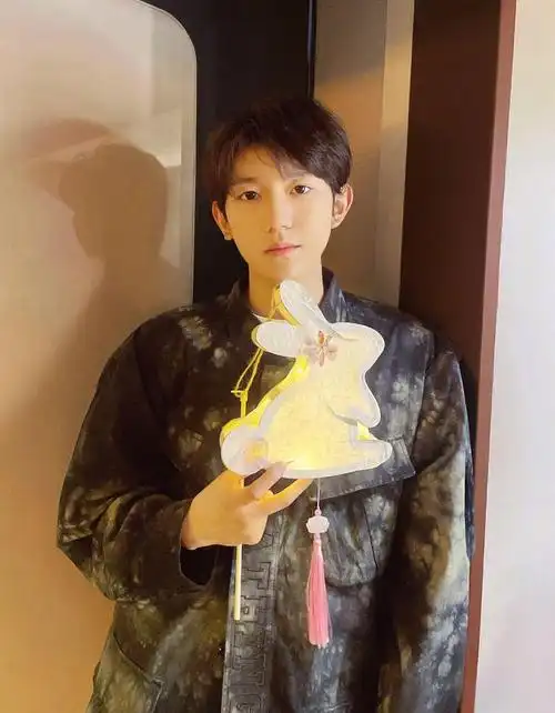 10年过去,如今再看tfboys三人"处境",命运的馈赠,早已注定好|王源