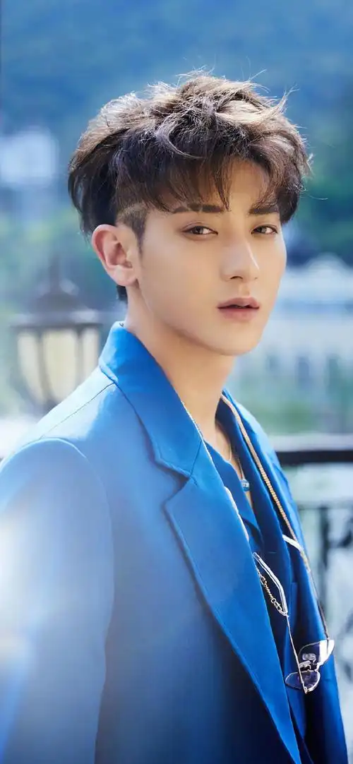 黄子韬男生专用霸气头像