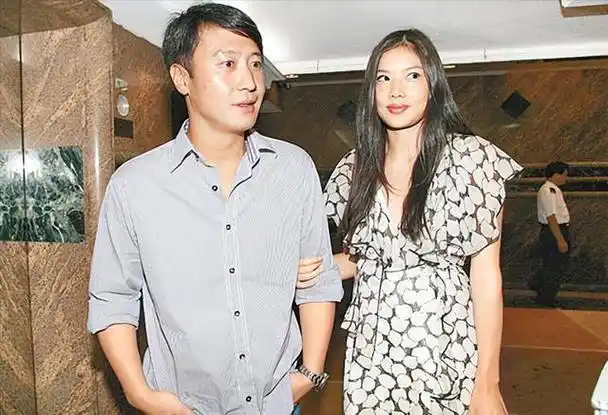 "天王发妻"乐基儿:让黎明甘愿砸75亿,床照成二人离婚导火索