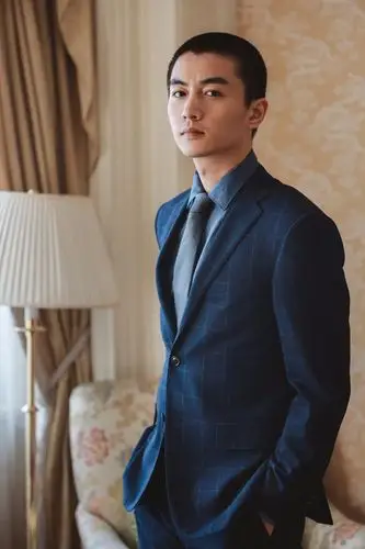 雅痞型男?陈晓还有更多身份