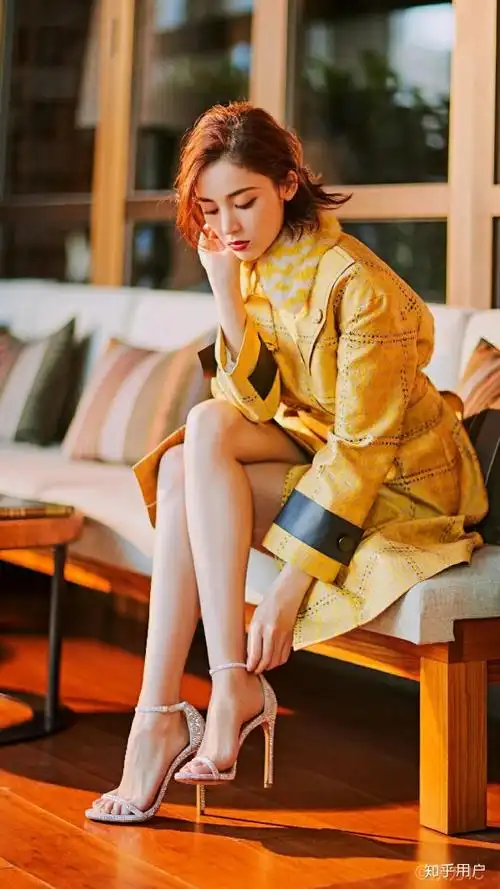 中国女明星里谁的腿特别好看?