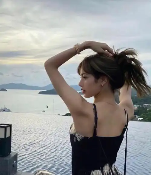 lisa旅行照片美丽的姑娘