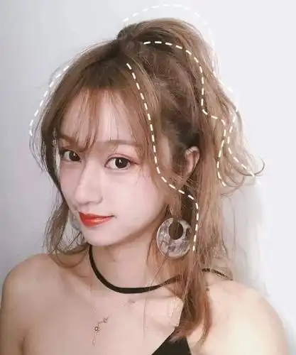 是时候换发型了!2021年流行这几款刘海,气质又好看