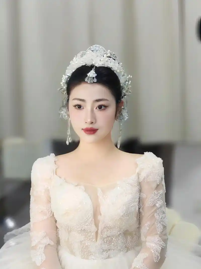 新娘定妆照.关注很久的新娘终于来安排婚礼跟妆啦 ! 如果说婚 - 抖音