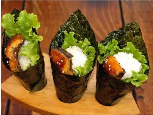 鳗鱼手卷 ￥8元/份 月售22份