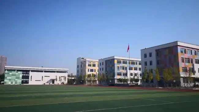 兴隆台区新世纪小学