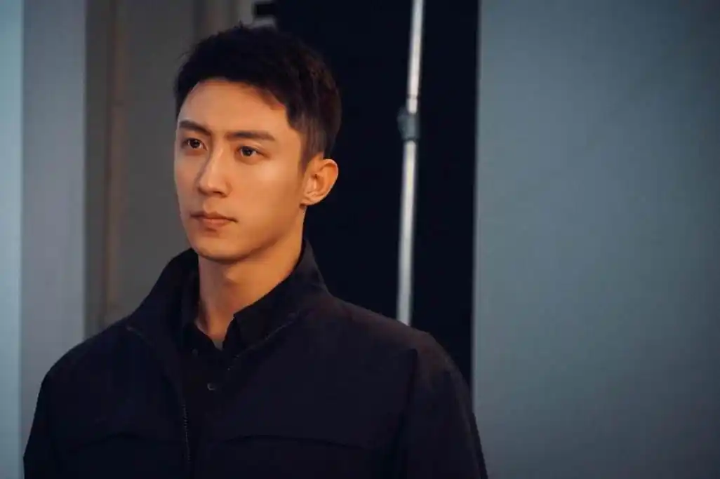 黄景瑜前妻王雨馨再度开撕:"油腻的极度利己主义者!