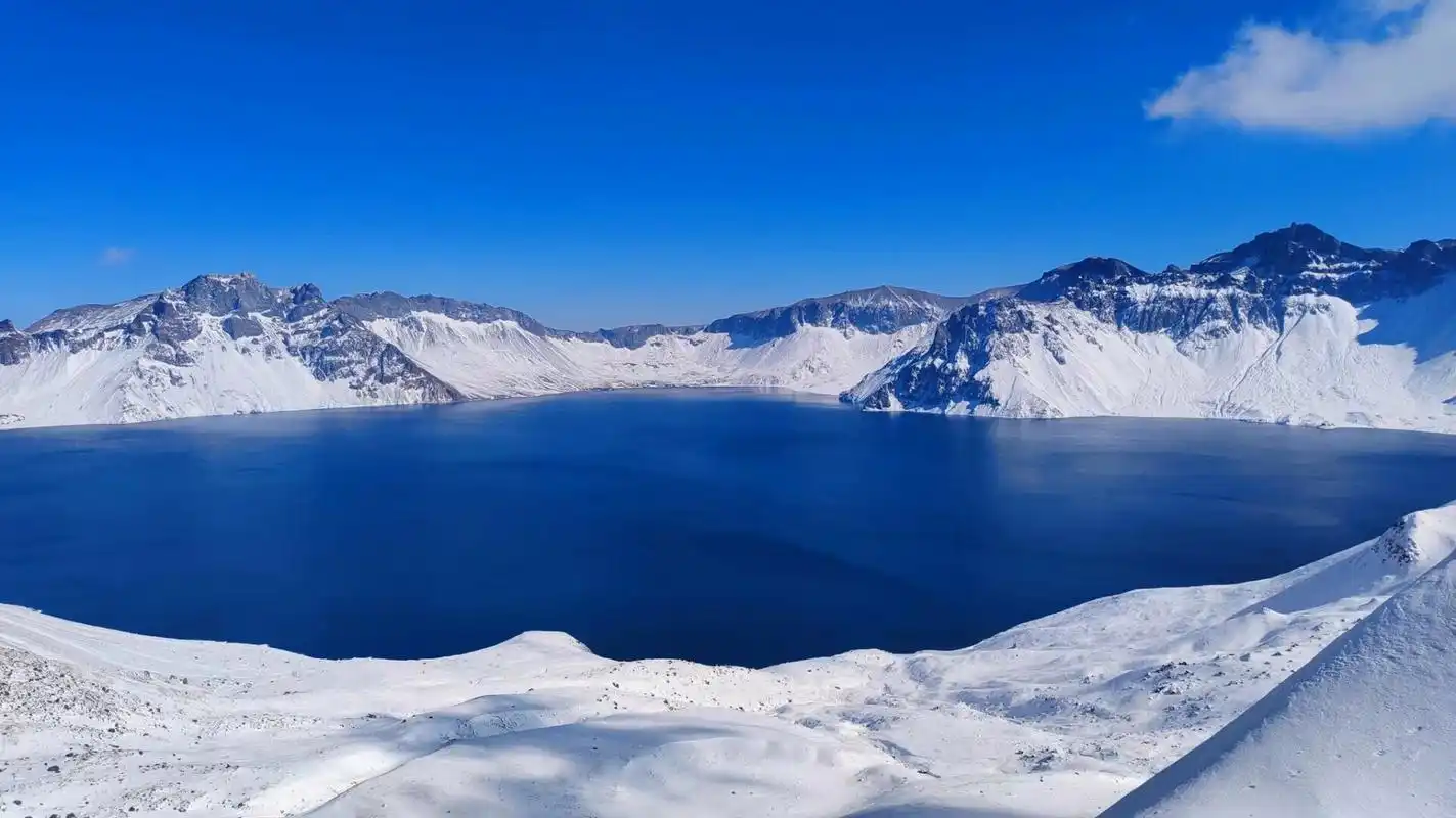 冬天白雪皑皑的长白山真的是美翻了! 好幸运10.