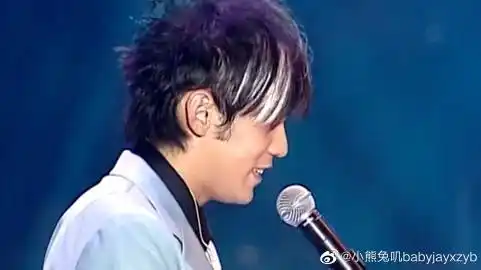 不愧是唱红模仿和四面楚歌的男人 杰伦的对手是白毛 再无他人