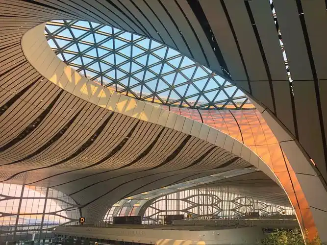 参观新国门, —北京大兴国际机场航站楼