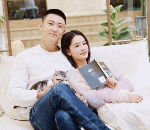 黄景瑜和李沁好有情侣的那种氛围啊 cp感真的是种很玄妙的东西