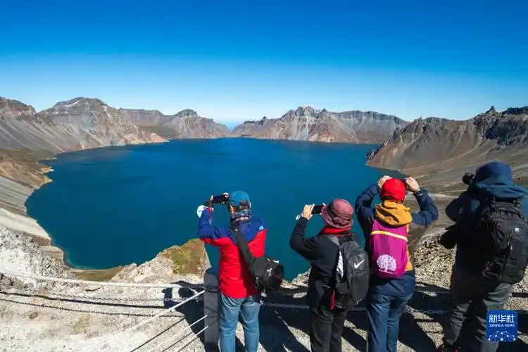探秘长白山世界地质公园_图片中心_中国网