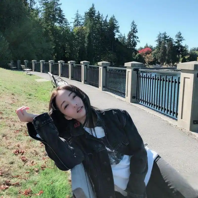 张韶涵漂亮的生活素颜照分享给大家