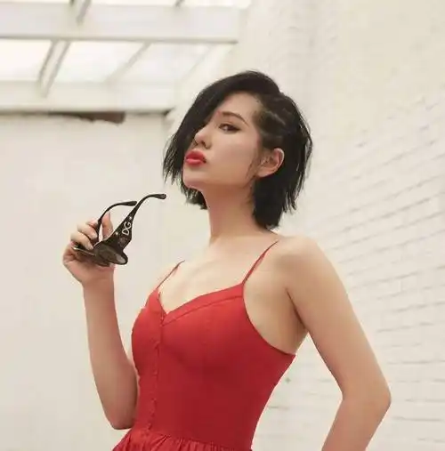 余男:十年相爱成泡影,从此奋斗演艺事业,终活成"文艺片"女王_王全安