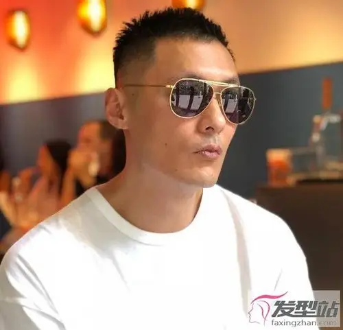 余文乐层次短发寸头油头超帅呀简单利落短发才是检验型男标准