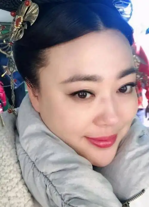 她是胖女演员里知名度最高的,而现在的她美的让人认不出来!