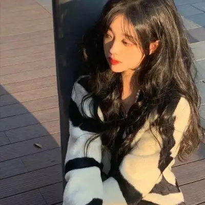 qq的头像霸气超拽女生真人