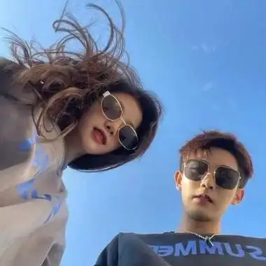 真人高级感情头氛围感ins蓝色系2022小众情侣头像超甜慵懒风