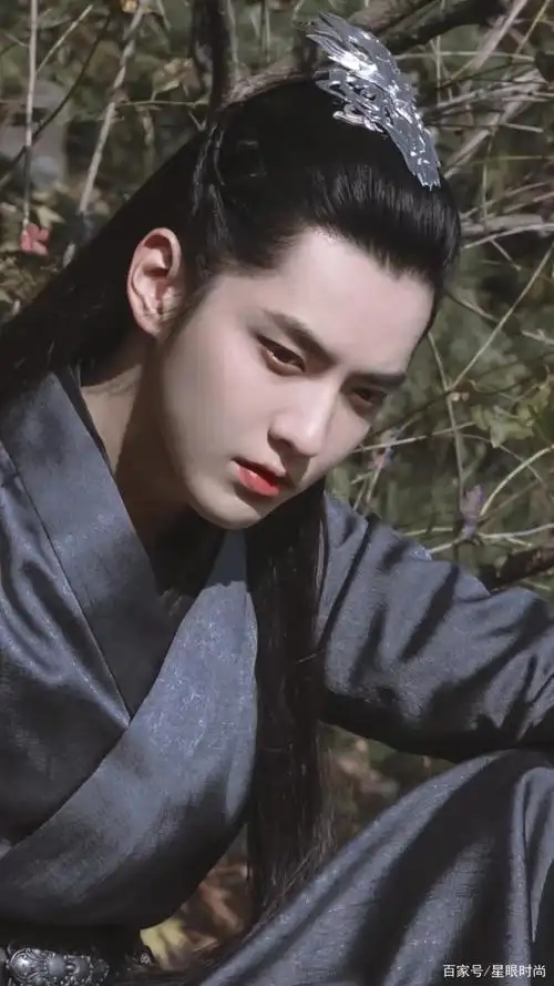 吴亦凡的古装造型,也太俊了吧!实力演绎翩翩公子的高冷范