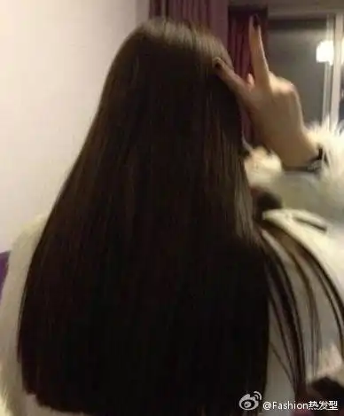 长直发后背图片大全中长直发发型设计