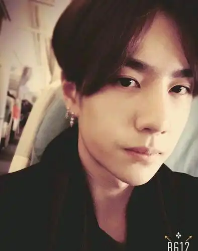 那些年王一博的自拍