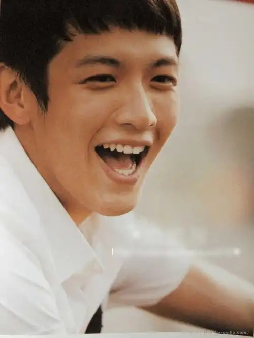 柯震东,1991年6月18日出生,出演电影《那些年,我们一起追的女孩》而