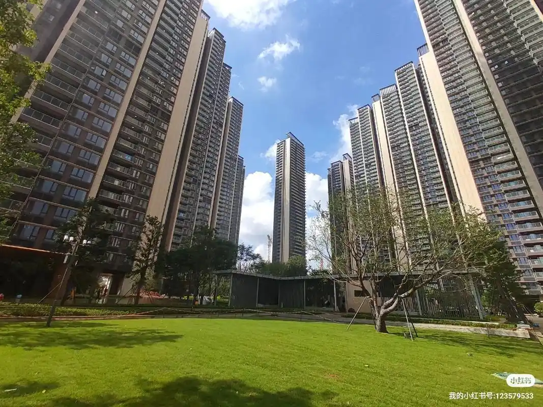 华富村少量房源有兴趣可以了解一下.