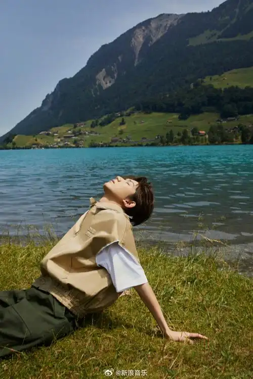 王源立冬生日照##王俊凯易烊千玺卡点为王源庆23岁生日