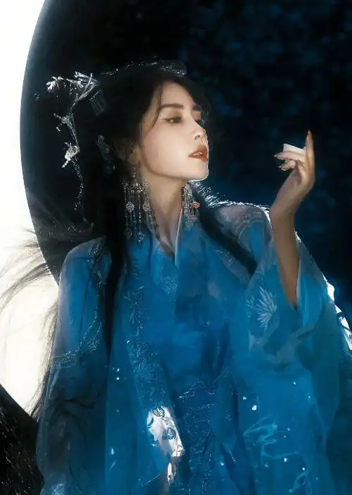 美艳绝伦像仙女,上万粉丝喊:老婆|古装|黄晓明|娱乐圈|杨颖(十六国)