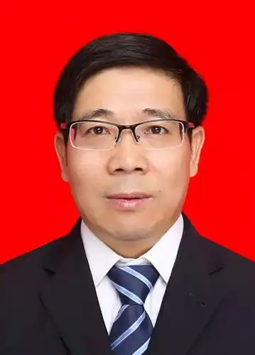 学院党委书记陈伟斌