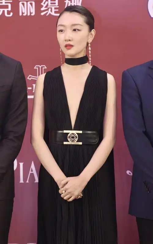 马森/图)6月19日晚,第24届上海国际电影节举行闭幕红毯,段奕宏,马丽