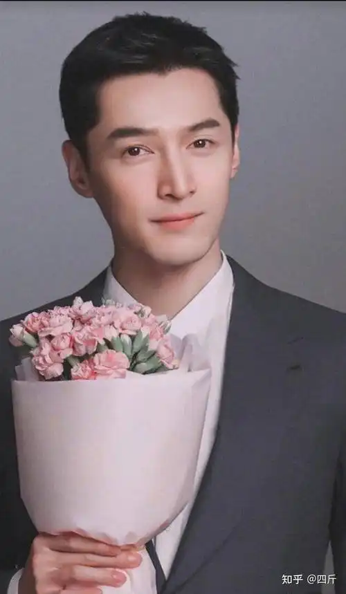 娱乐圈再曝大瓜,演员胡歌官宣结婚生女,疑似上海女友正面 .-1.jpg