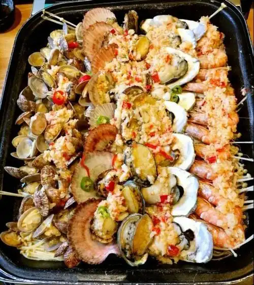 美食好店|青岛明星餐厅:开海红岛海鲜虾水饺