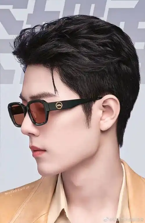 赵丽颖肖战墨镜大片