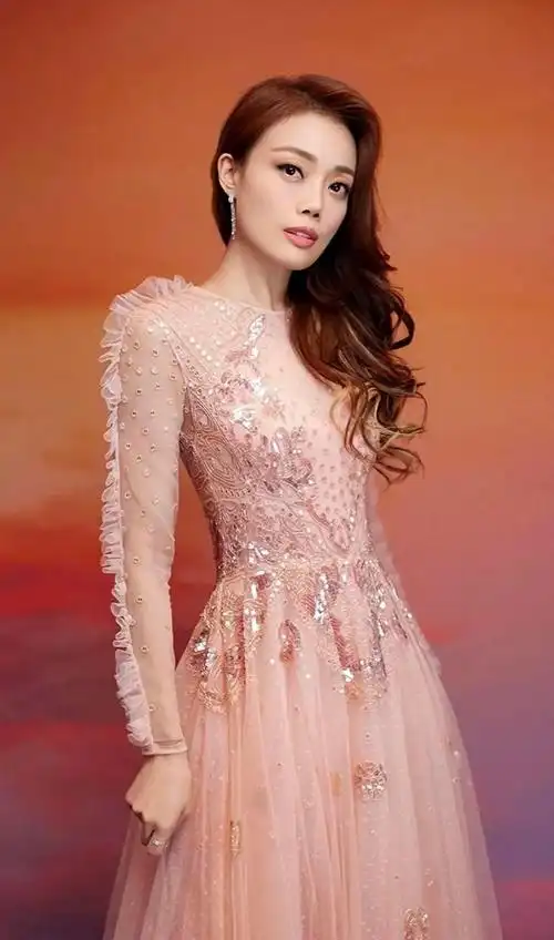 魅力女神容祖儿高清写真美图性感妩媚风情万种