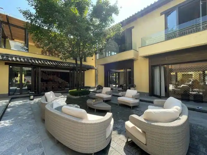 丽江瑞吉别墅theresidencesattsrlj