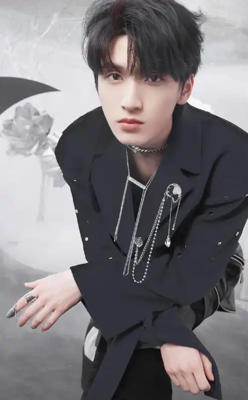 严浩翔 音轨成诗十八拍