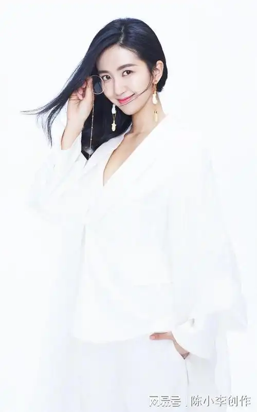 清新女神许龄月写真清纯靓丽优雅性感长发飘飘仙女范