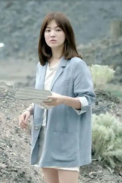 萌妞坊 太阳的后裔宋慧乔同款棉麻外套白色高腰牛仔短裤套装