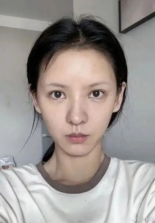 原来女明星纯素颜也和普通人无异,赵露思刘涛太真实,张予曦绝了