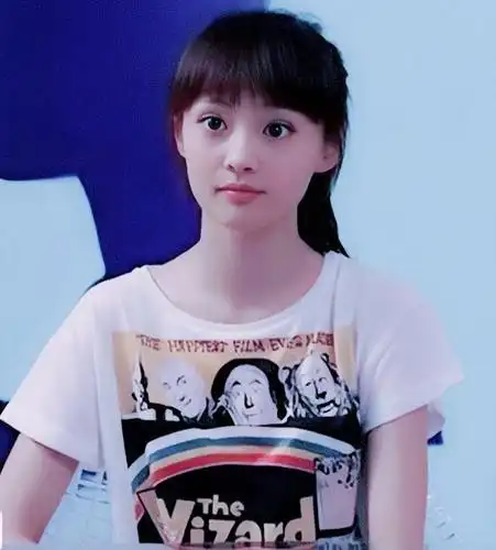 郑爽出道前旧照被扒,齐刘海高马尾,看清颜值:不愧是"小仙女"