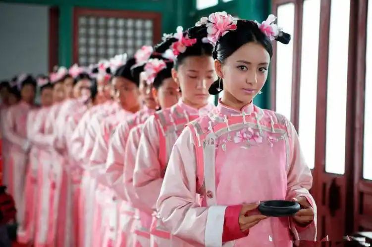 在明朝买一个丫鬟的价钱如此之低难怪那么多人愿意穿越回去