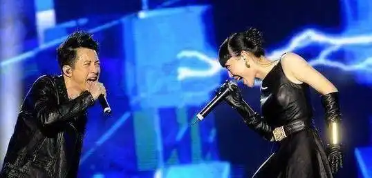 那段时间只要是庾澄庆出现的地方,身边总会看到吴莫愁.