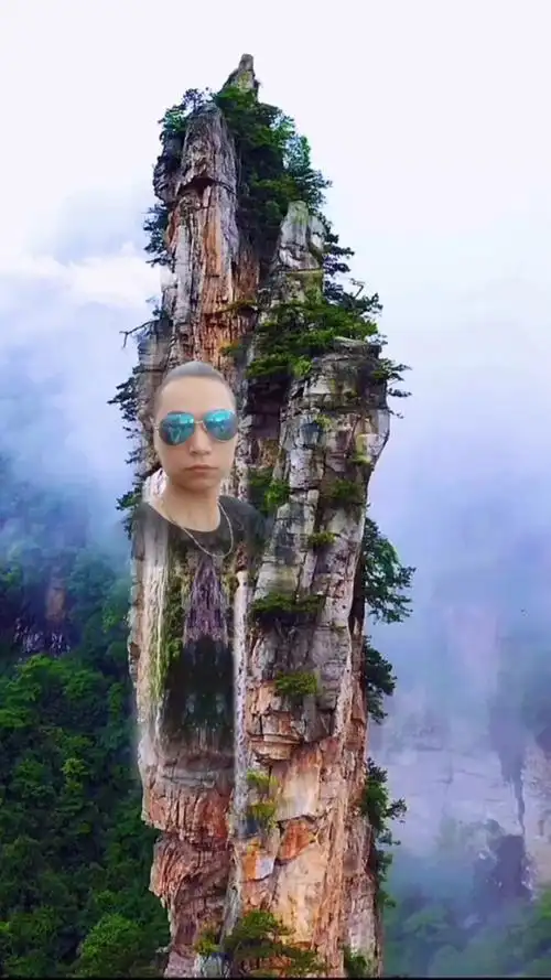 山上石头奇形怪状